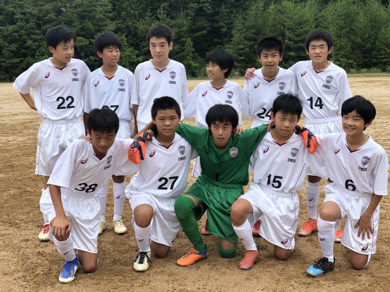 ヴィッセル神戸サッカースクール 今日の1枚 試合編 19 兵庫県ルーキーリーグ U13 第2節 U 15 Umds 7 3 アリバfc 強豪チーム相手に公式戦初勝利 U 15 Umds ヴィッセル神戸サッカースクール 卒業生が所属する中学生チームです