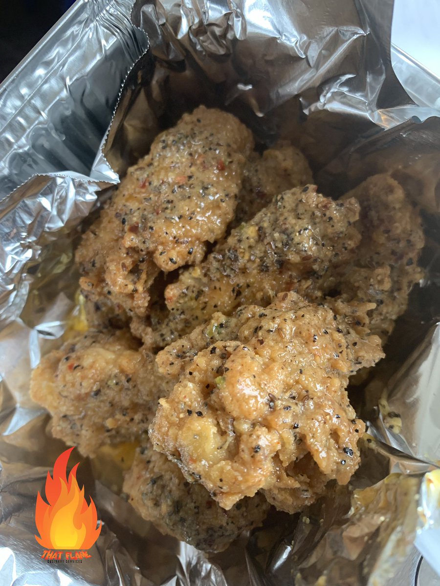 ChefJuguito's tweet photo. 🔥🔥🔥Wangz🔥🔥🔥#ThatFlame #foodporn #wings #WingstopWho #food https://t.co/ZNauc74ENN