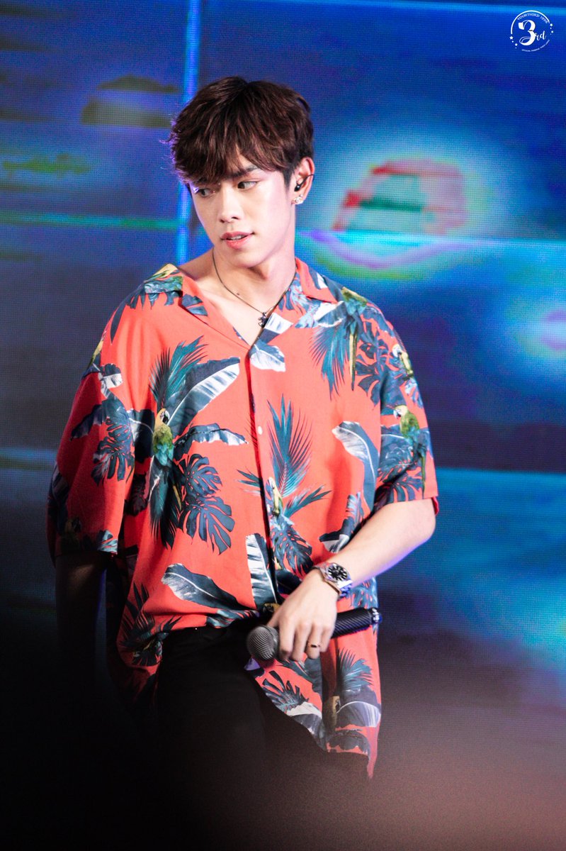 YOURTHIRD1998's tweet photo. ลงรูปเก่าให้หายคิดถึงนิดนึง🌴

(งานอะไรจำได้ไหมเอ่ย🧐)

#ThirdLapat
#4NOLOGUEARTIST https://t.co/HA6vvTHrYf