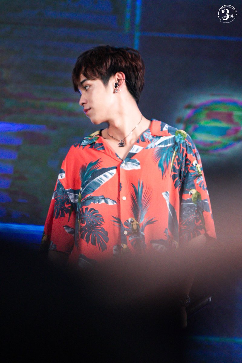 YOURTHIRD1998's tweet photo. ลงรูปเก่าให้หายคิดถึงนิดนึง🌴

(งานอะไรจำได้ไหมเอ่ย🧐)

#ThirdLapat
#4NOLOGUEARTIST https://t.co/HA6vvTHrYf