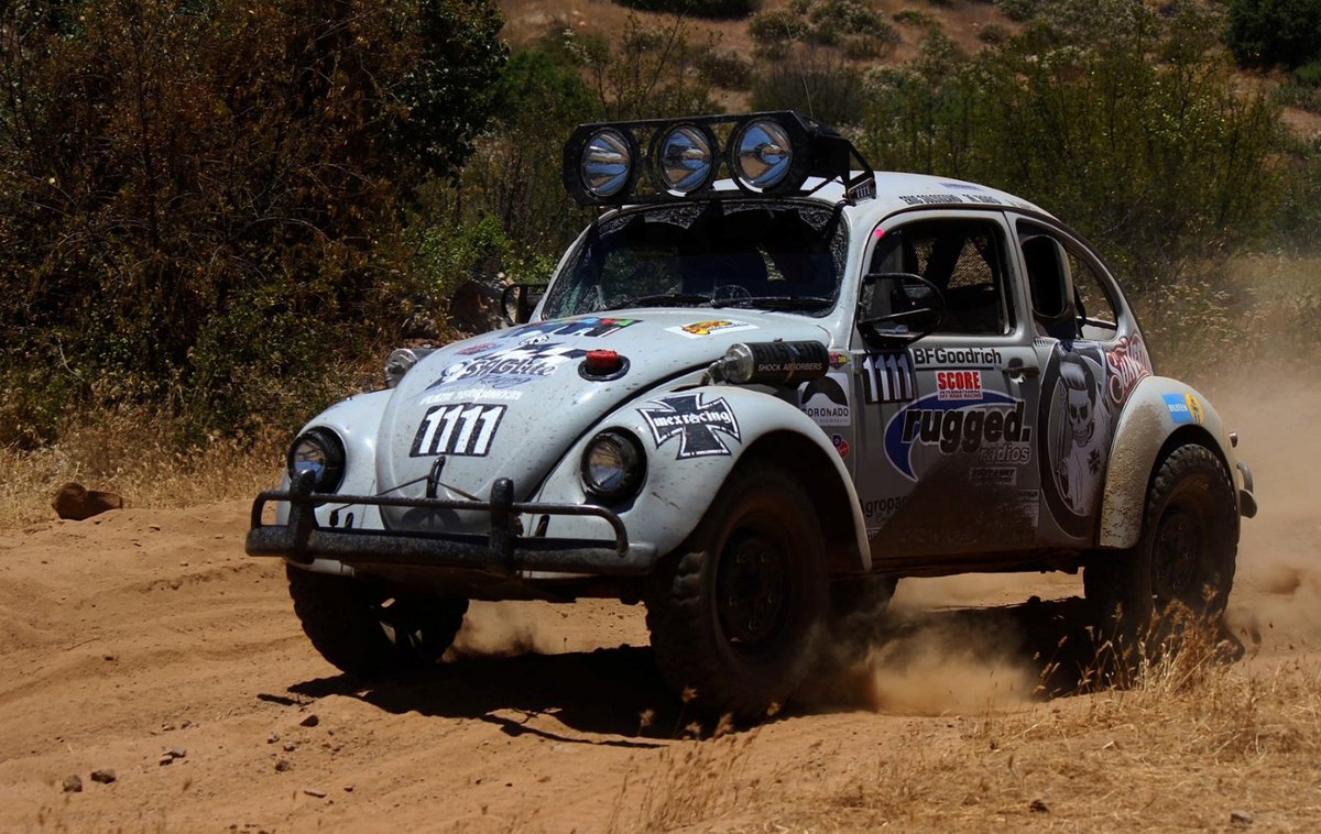 AnguloSpors's tweet photo. Esta semana dijo adiós en #Puebla el icónico "Vocho", un hito en materia de diseño automotriz, tras 81 años, en los cuales también dejó una marca importante en el mundo del deporte, en especial en el #rally... #Saltillo #Monterrey #Torreón #Monclova @VolkswagenMX @VWGroup https://t.co/fG30gsut3k