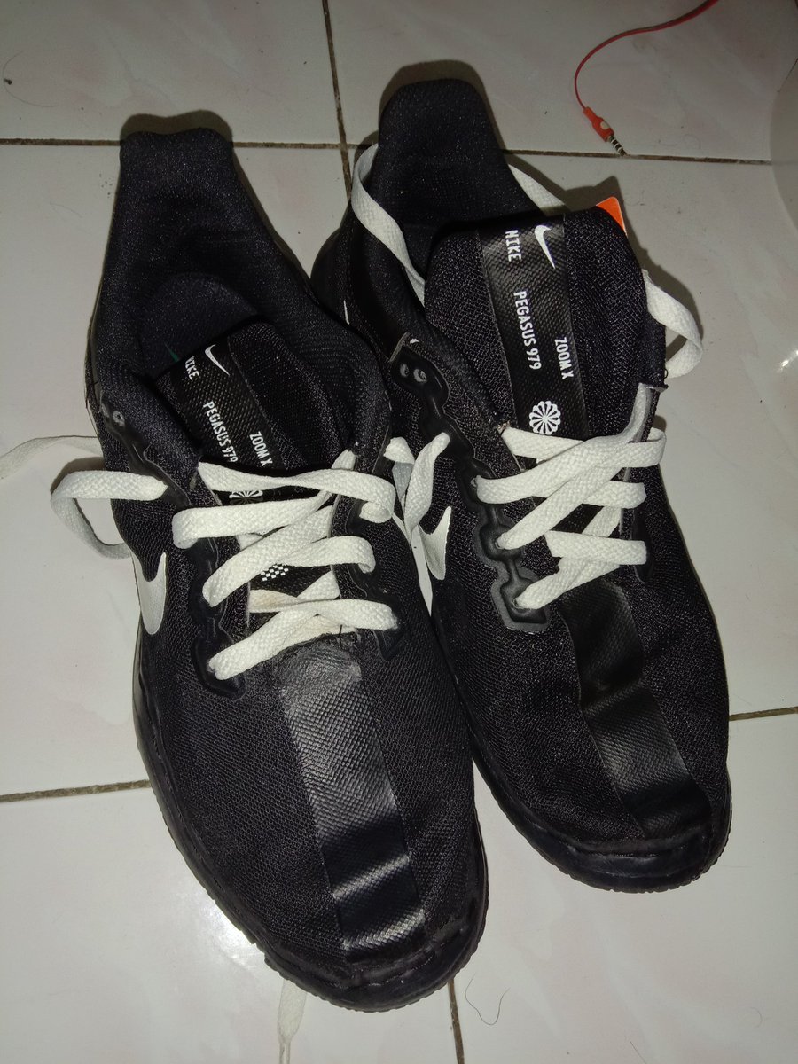 nicokuya90's tweet photo. Dari pada gak kepake,
Gua mau GIVE AWAY
Syarat follow akun ini dan Wajib RETWEET + tag 3 orang teman mu,
Pemenang gua pilih acak dan di umumkan akhir bulan ini.
Semoga beruntung 😘 https://t.co/UcEdmVj8N5