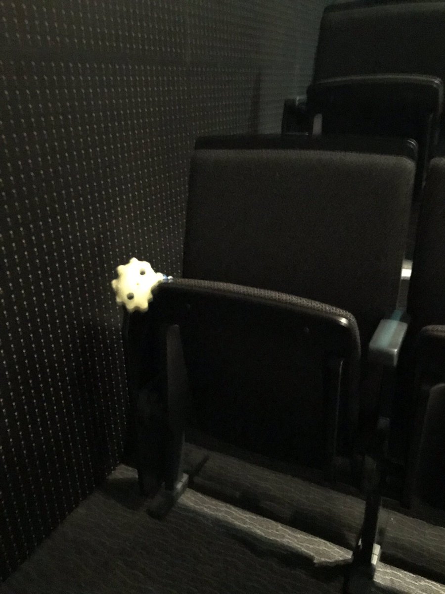 mopio_36's tweet photo. akarinドールこれからもっと良くなっていくって事だよね、小さか巨人だ!
本日も面白かったロボロイド達にいじられ川上様200回転目にバッヂまで頂いてしまいました。すみません
忘れられない1回転になりました。
#ギアイースト
#akarin
#DESAILES89
#desailes
#geareast https://t.co/rgIBzmnnTG
