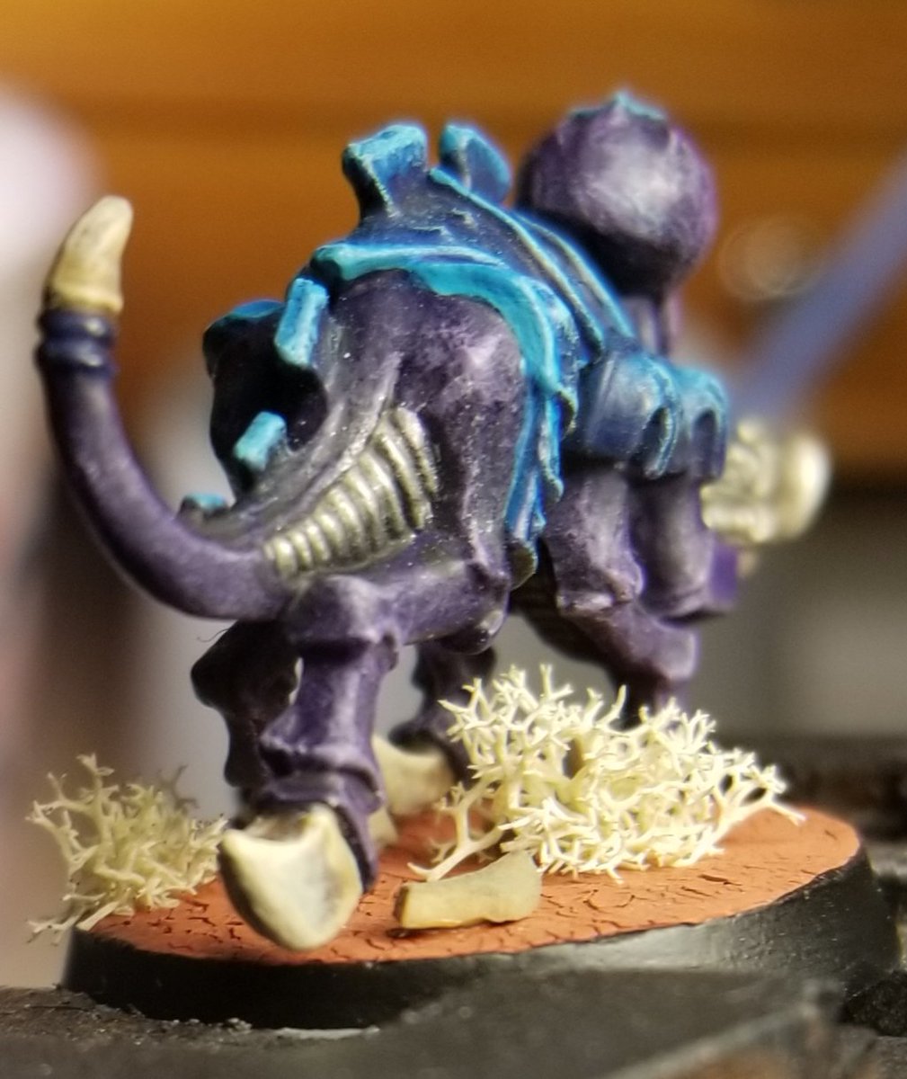 Wolfsythen's tweet photo. Got this done tonight. Tomorrow I'll start another model. Had to call it early since I work in the morning. #warhammer #painting #commission #miniatures #yaywork #fml https://t.co/P7zy0yulrj