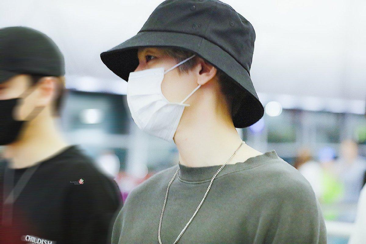 Kimcuc197's tweet image. Anh là một phần trong thanh xuân của em. #MGMAVOTE #EXO @weareoneEXO