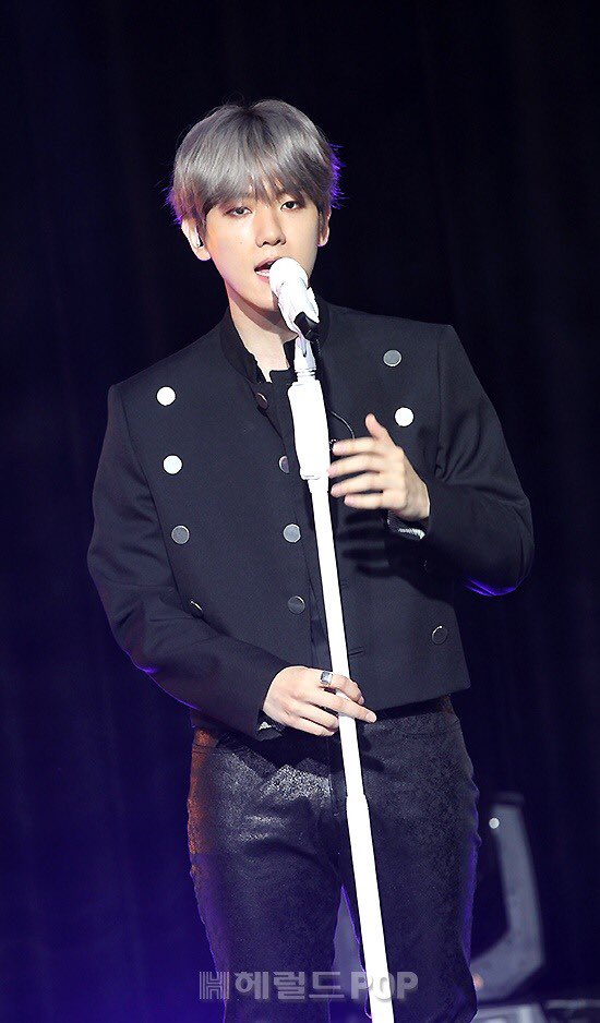 Kimcuc197's tweet image. Anh rất quan trọng đối với em #MGMAVOTE #EXO @weareoneEXO