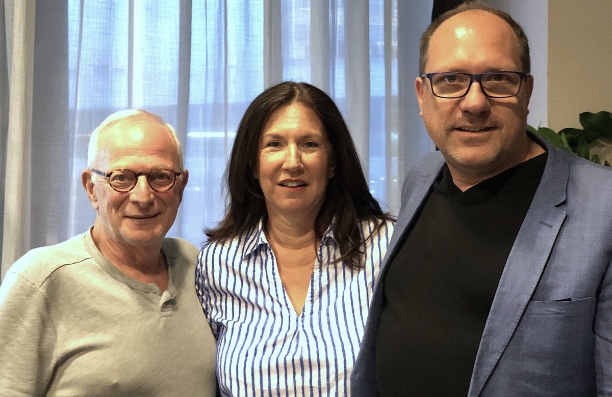 RedForty2's tweet photo. #Red42 MicroThinkTank No. 5:
Silke & Niels met their dear friend, the great @PaulTolchinskyy to discuss #VeryFastOrganizationalTransformation, #WholeScaleChange method and advancements in the fields of #orgdeveloment & #orgdesign.
Read on here: https://t.co/BzczAzoLeI #BettaCodex https://t.co/Bb7KvbM26E