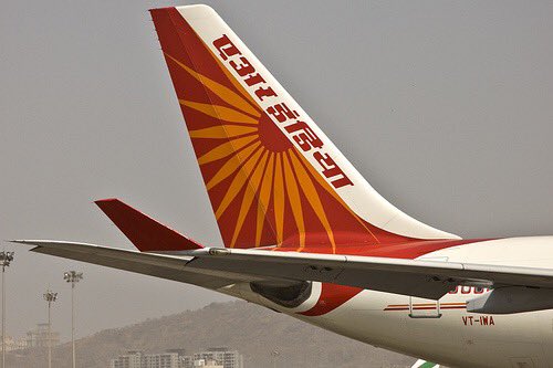 nivedita_bhasin's tweet image. Always Indian Airlines. In 2007 we merged with Air India.

Oct 2007 we took 2 #A330 on lease for 7 years and in 2014 they were returned to the leasing Co.

Flew them as a #Stepney, 😅but in the bargain flew WB destinations. 

London,Paris,Tokyo,Nairobi, Shanghai . #HappyPilots