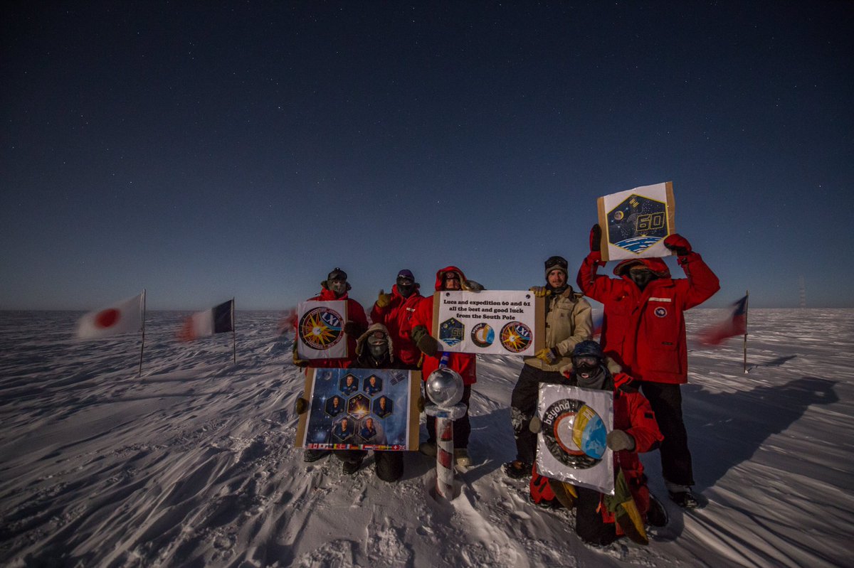astro_luca's tweet image. #Exp60 &amp;amp; #Exp61 are well represented even at the South Pole! Thank you @iceman_90South for the awesome signs, looking forward to share the majestic, awe inspiring views of your auroras from the ISS.