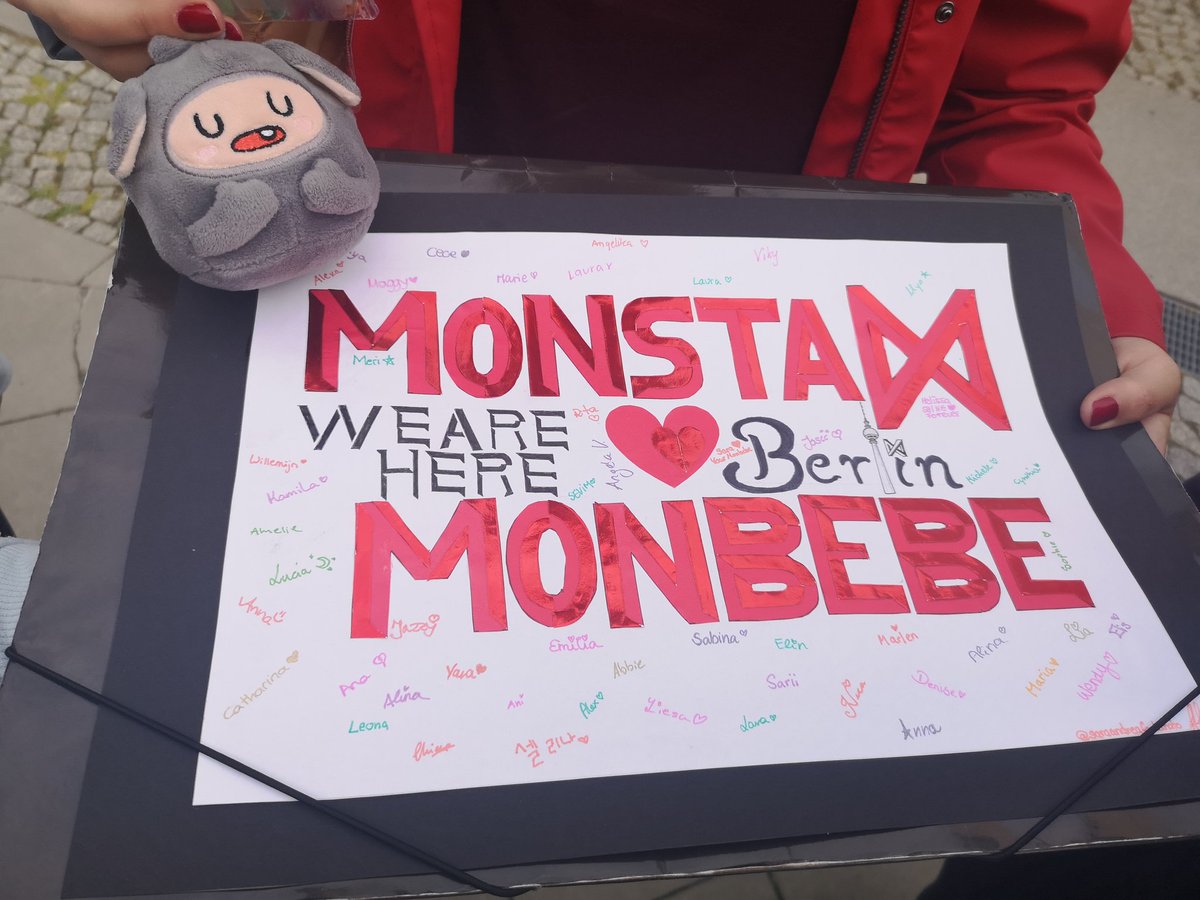 MiyumeMaria's tweet photo. Mon.G making his way ~
So cute ~
#MonstaXInBerlin #몬스타엑스 #MONSTA_X #MONSTAX #MONSTAX_WORLDTOUR #monstaxberlin #monstaxworldtour #MonstaXinEurope #MON_G #MON_GINEUROPE #MON_GINBERLIN https://t.co/0chb9ZZnCQ