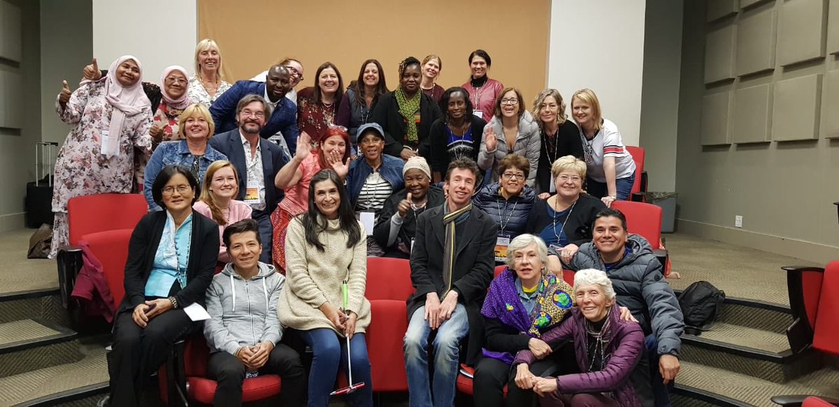 Cameloru's tweet photo. #toylibraryconference #juegoyninez Muy complacidos en esta asamblea de Itla. Gracias Mónica Juarez, bienvenida Mónica Stach https://t.co/omUfSFjHVw