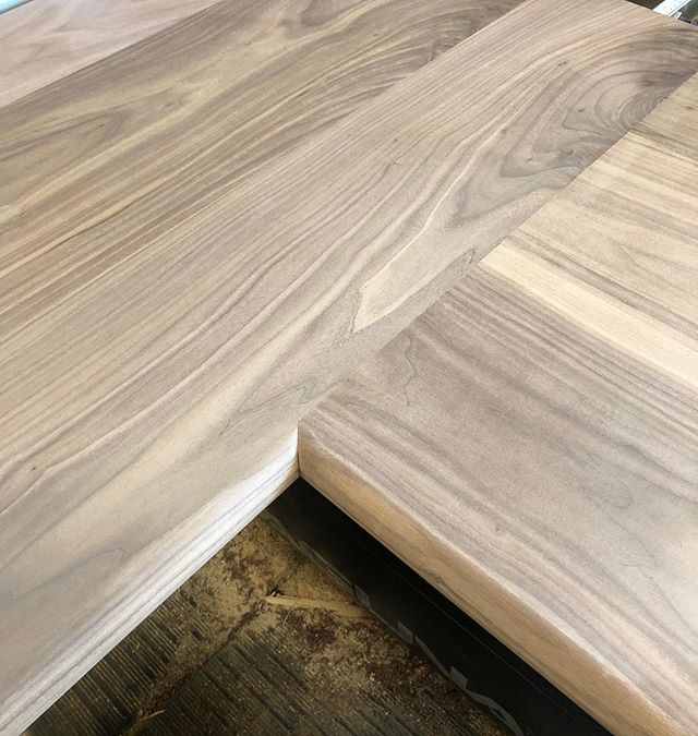 Anyone know the technical name for this?  French miter bullnose?  Either way thank god for CNC’s. ift.tt/2LPA5up