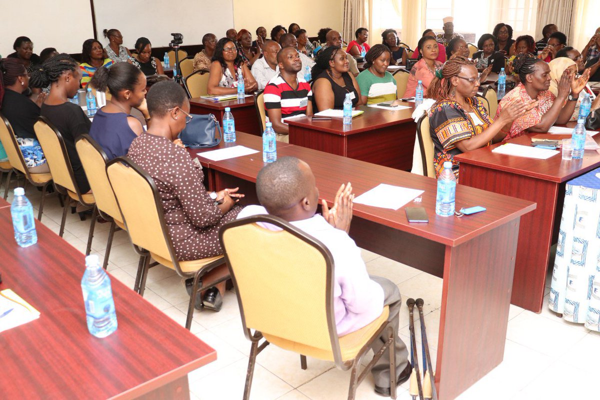 KsgMombasa's tweet image. The closing ceremony for Public Relations and Customer Care, Supervisory Skills Development and Pre-retirement Courses by Head of Department Business Administration and Development Mrs. Rebecca Kaguru and @KNH_hospital Chief Administrative Officer Mr. Kinyua.

#WeTransform