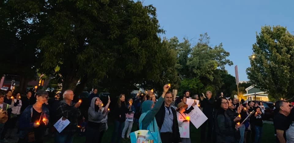 Powerful evening in #Novato thanks to @patois42, @SusanBolle, @sueysaunders, @canalalliance, @joshfry, @wasley_lynne, and so many more. #LightsforLiberty #DefundHate #ImmigrantsAreWelcomeHere #immigrantsmakeamericagreat #EndFamilyDetention #EndFamilySeparation #EnoughIsEnough