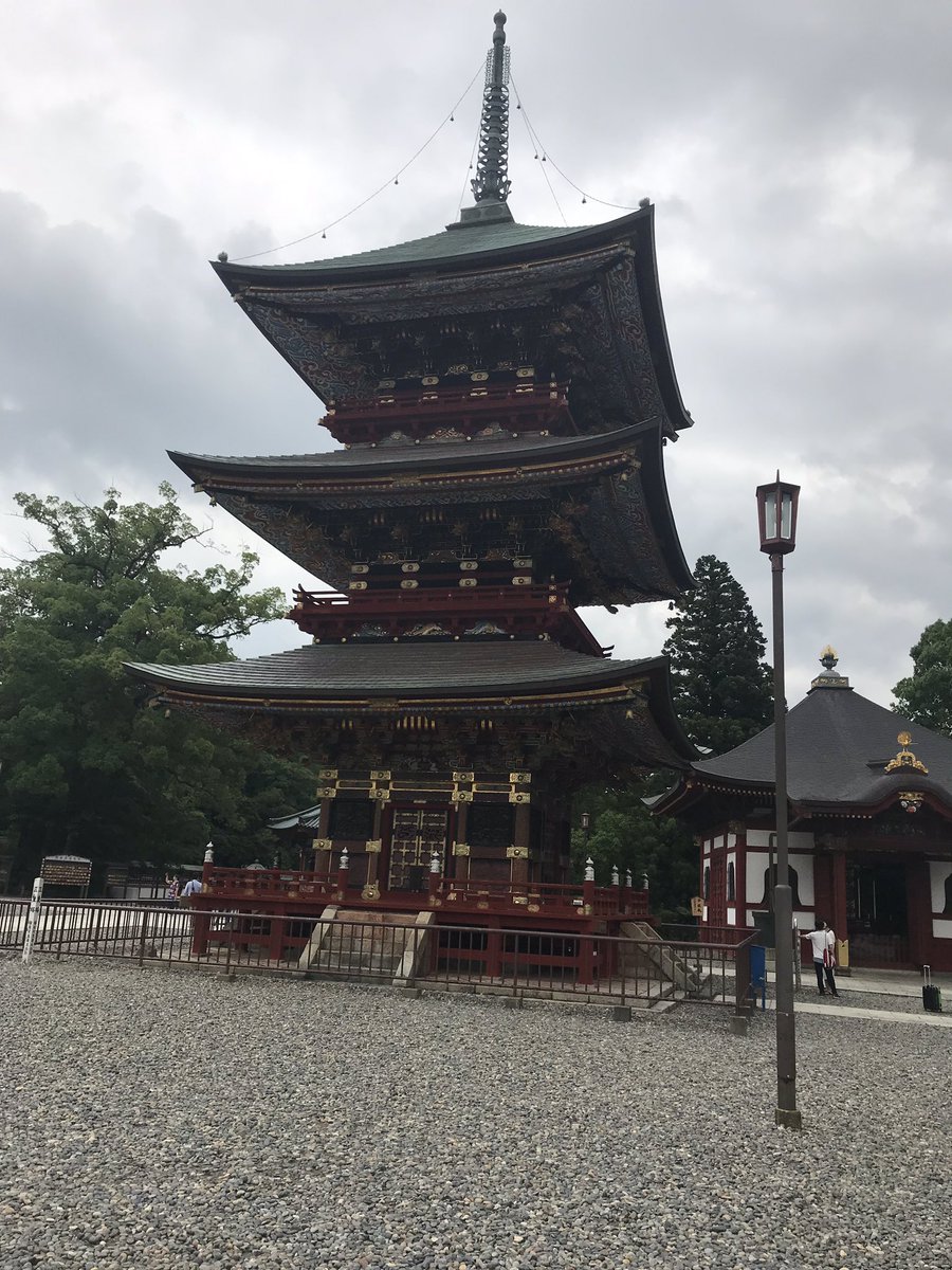 佐々木恭平 در توییتر 友人に会いに成田まで 美味い鰻食って 成田山新勝寺をふらふらと してたら雨降ってきたよ なんでだよ 今日天気予報雨やなかったやないかい