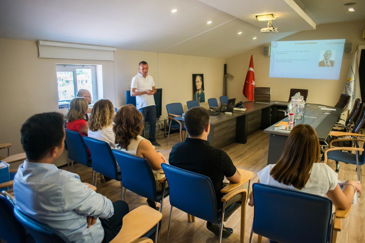 adusemadu's tweet photo. ISO 9001, ISO 14001, ISO 22001 ve ISO 45001 Kalite Yönetim Sistemleri eğitimi ön bilgilendirmesi için Kuşadası Belediye Başkanı Sayın @omergunel i makam��nda ziyaret ettik. Gösterdikleri misafirperverlik için Sayın Başkan ve Kuşadası Belediyesi çalışanlarına teşekkür ederiz. https://t.co/IkmFlsjvrm