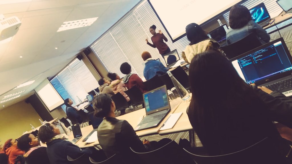 GirlCode_za's tweet photo. Cape Town is off to a great start! #HTML #GirlCodeWorkshop being facilitated by @Tshiwela_Mulaudzi happening at @DeloitteSA offices. https://t.co/nbvMnh1xzY