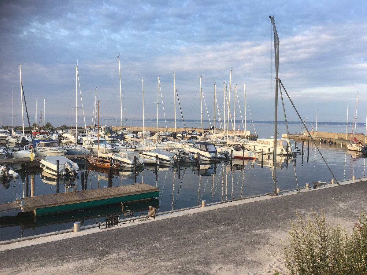 genietinzweden's tweet photo. Heerlijk geslapen in de haven van #Domsten #Zweden Nog even en we zijn weer in Höje. Prachtig weer nu eerst koffie. https://t.co/GMdNVmAE3w