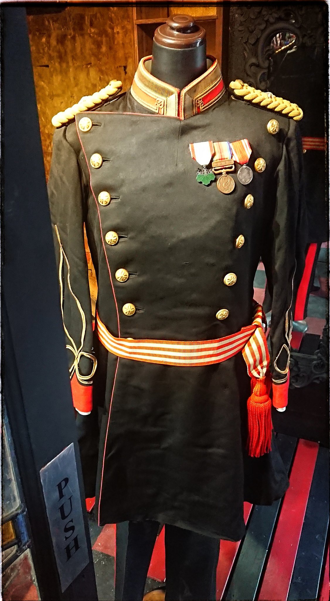 むかしの軍服、 Yahoo!オークション - EMD S&Graf 旧日本海軍 将校用三種軍衣