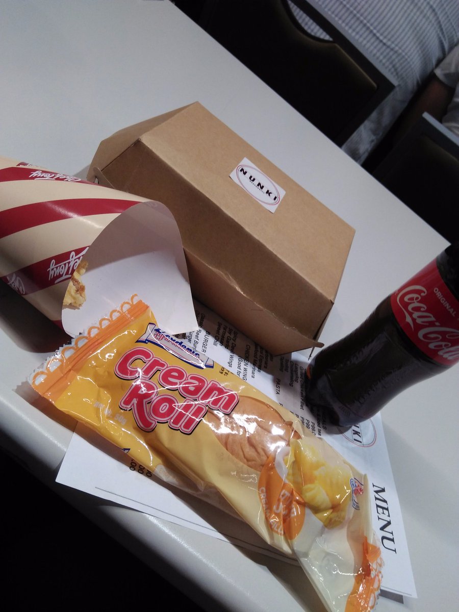 jenduekiieee's tweet photo. Thank you for the foods! 
@Coca cola @chef's tony @Nunki restogrill @gardenia 💕💕💕

#NFC2019
#ProgressiveFinance
#FinanciallyForward https://t.co/v5hDNL0bFJ