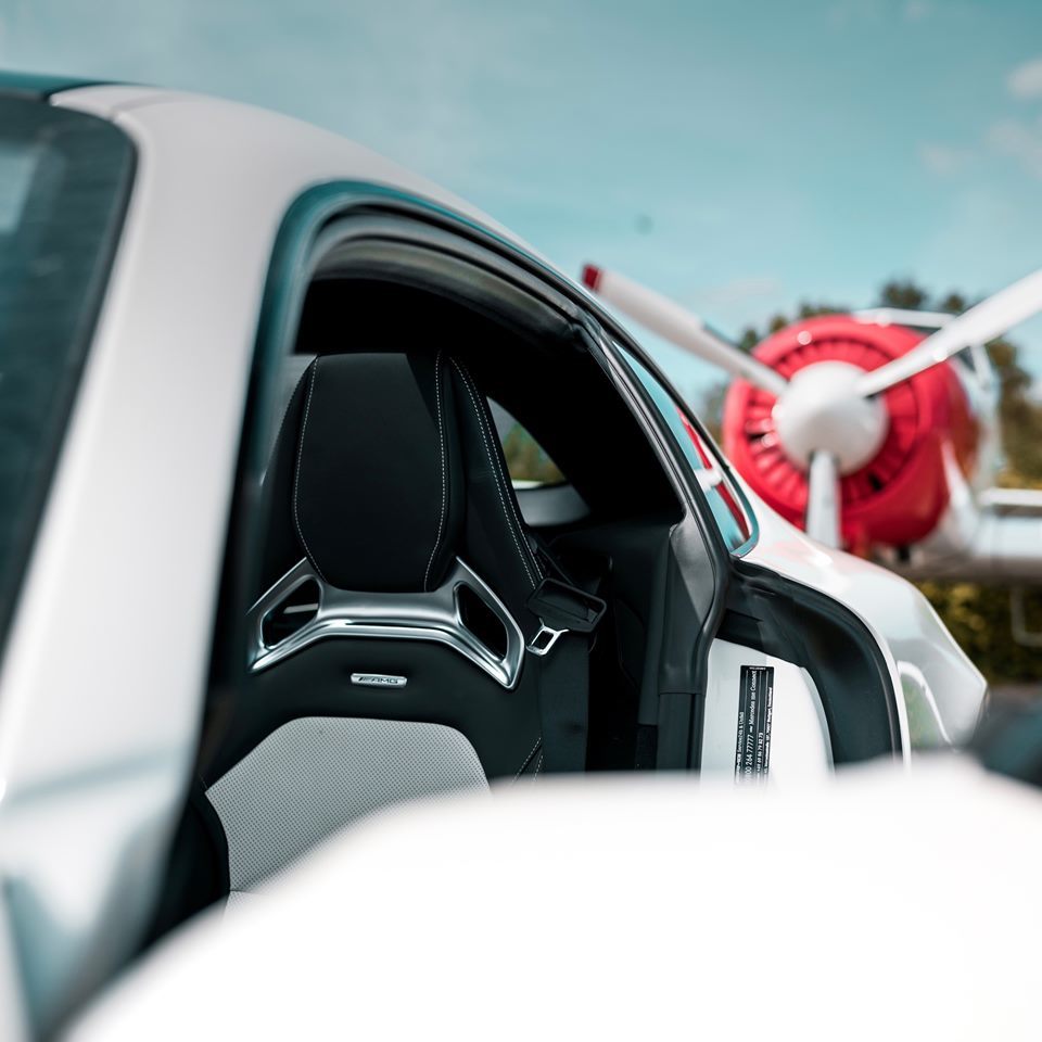 MercedesAMG's tweet photo. Spread those wings and take flight! 

[Mercedes-AMG GT S | Fuel consumption combined: 11.5 l/100km | CO2 emissions combined: 262 g/km]

📷: Mercedes-Benz Niederlassung Hamburg und Lübeck https://t.co/tDhvOa5RTY