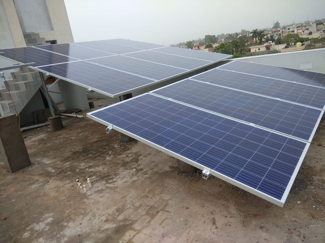 MachinesMittal's tweet photo. Today Solar Power Plant instillation Working 6Kw complete Ambala city HARYANA😊😊😊

Visit us for more details @ https://t.co/zZNKaHMx7i

Call on📲 9053004701 0171-4020028

#Solarplant #GoGreen #MittalMachines #SolarEnergy #SolarPanels #Solar #GreenEnergy #Solarpowerplant https://t.co/JppqQXc01F