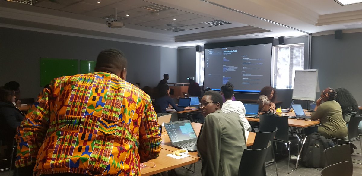GirlCode_za's tweet photo. And in Johannesburg we have the second #GirlCodeWorkshop at @DeloitteSA offices teaching #CSS. https://t.co/nucKaAzrHt