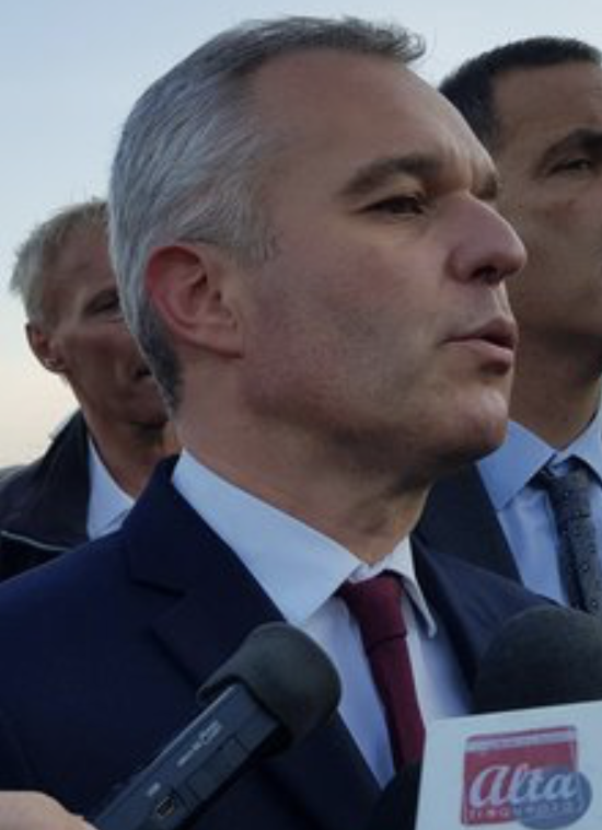 PaysagesdeFranc's tweet photo. INCROYABLE MAIS VRAI : F. #DeRugy, ministre de l'#Ecologie, attaque le jugement du tribunal de #Bastia du 21-03-2019 donnant raison à #PaysagesdeFrance (appel du ministère du 22-05). 
Face au viol massif du code de l'environnement à #Corte, l'association avait saisi la justice... https://t.co/YwxhwZE3tR