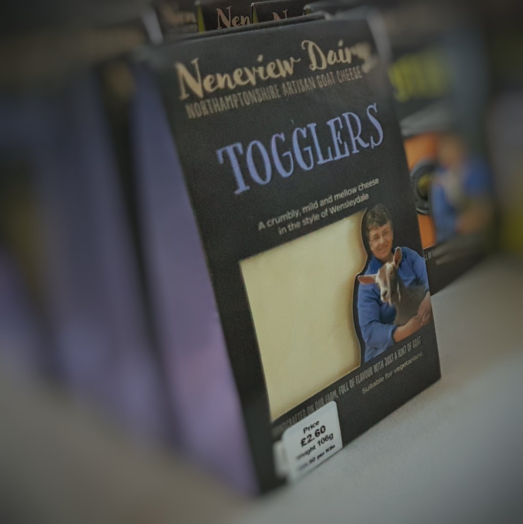 Come and join us and the array of other food and drink producers at Rockingham Castle today and tomorrow between 11 &amp; 3!Who doesn't love a food and drink fair?
#northants #thingstodo #food #local #cheese #weekend #foodies #foodfair