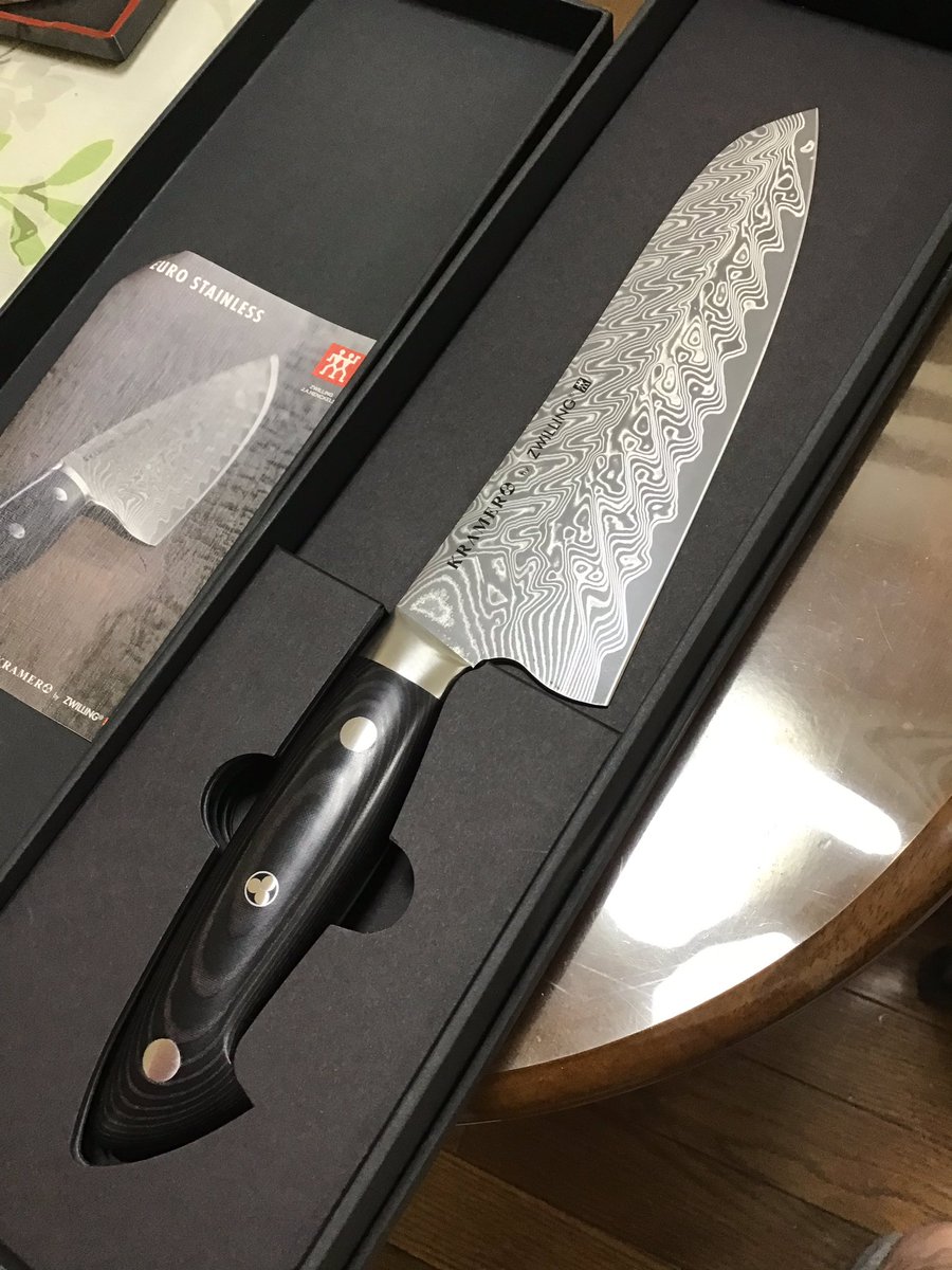 O Xrhsths やぐちゃん Sto Twitter 世界一切れると言う包丁 ボブクレーマー買った エイリアンタトゥーみたいてなかなかシブい ボブクレーマー でんじろう