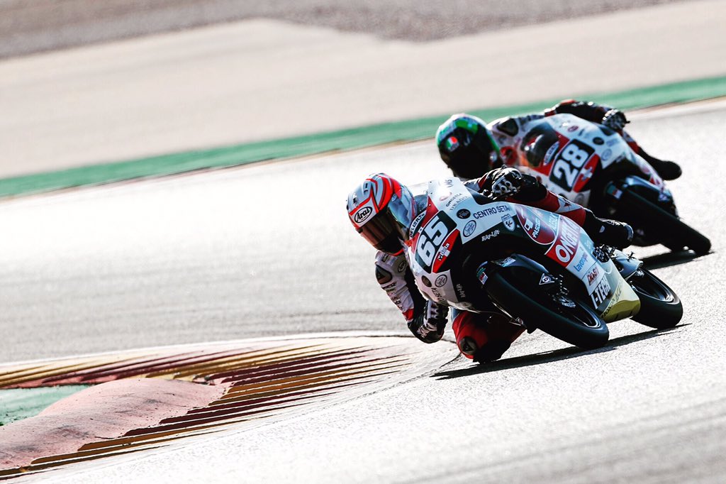 teamSic58's tweet photo. #FIMCEVREPSOL ⚠️
QP1 ⏱
Hikaru Arita P14
Matteo Bertelle P30
Matteo Patacca P31
#sic58squadracorse #MB28 #HA65 #MP88 #Moto3 #FIMCEVREPSOL #CEV #JuniorWorldChampioship @Acerbisitalia #acerbis #acerbismotorsport #acerbisplastics #acerbisathlete #sic58 https://t.co/rQ5sfjB3ss