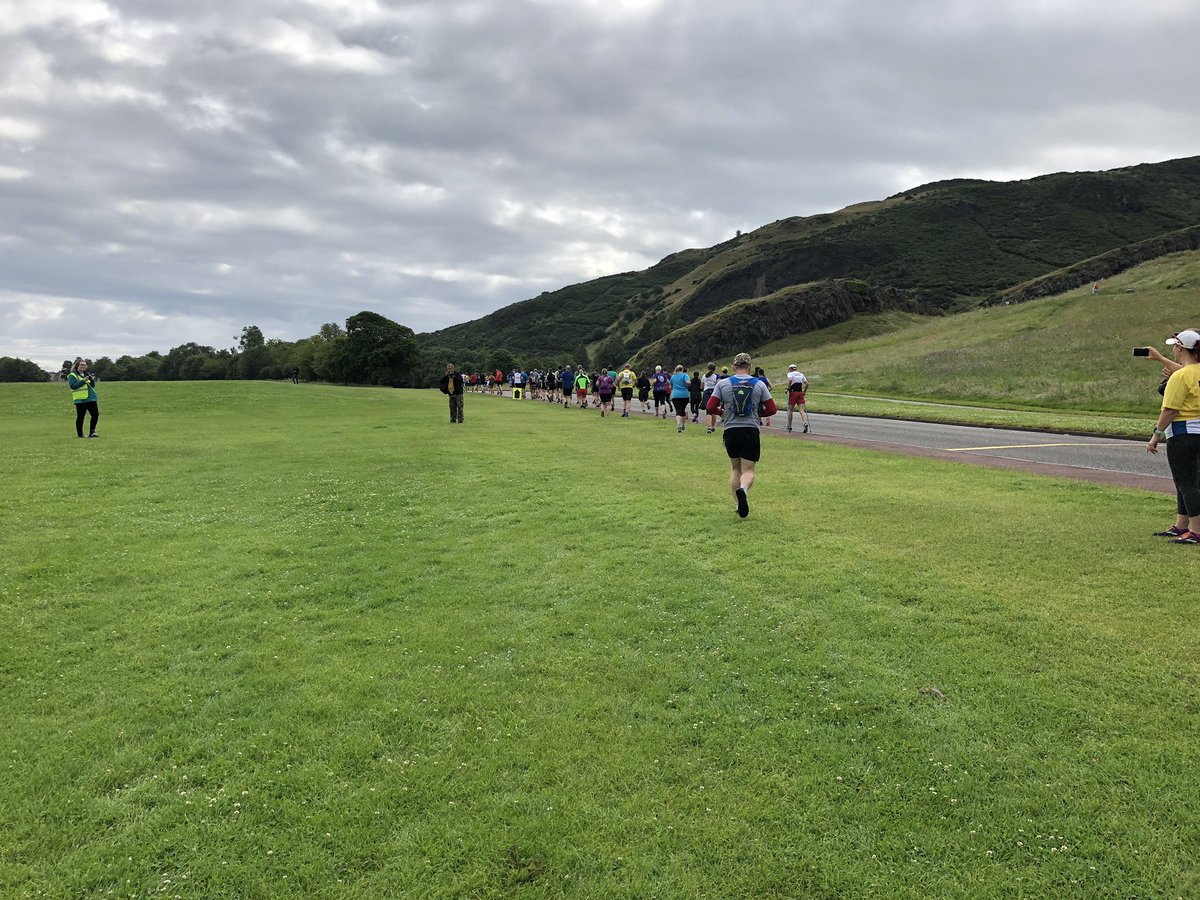 santababy100's tweet photo. And they’re off! @Edinburgh24race #edinburgh24 https://t.co/9VXdMMzOSb