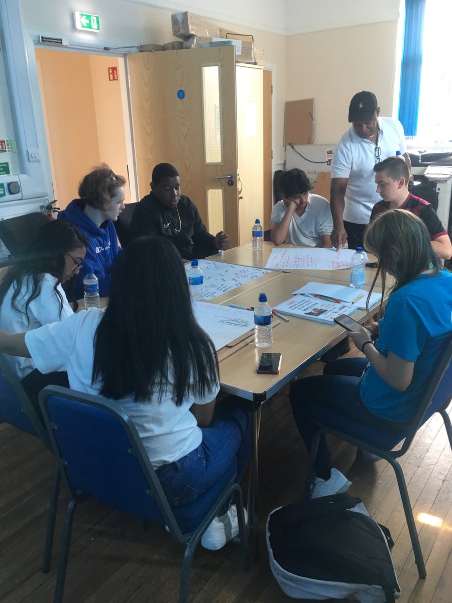 ArunSKang's tweet photo. Super sessions in #BarkingandDagenham on ⁦@bboundariesuk⁩ with ⁦@moses_ican⁩ and ⁦@SportingEquals⁩ #selfrespect #resilience #personalgrowth #MakingEquals https://t.co/iMsUvbDeCm