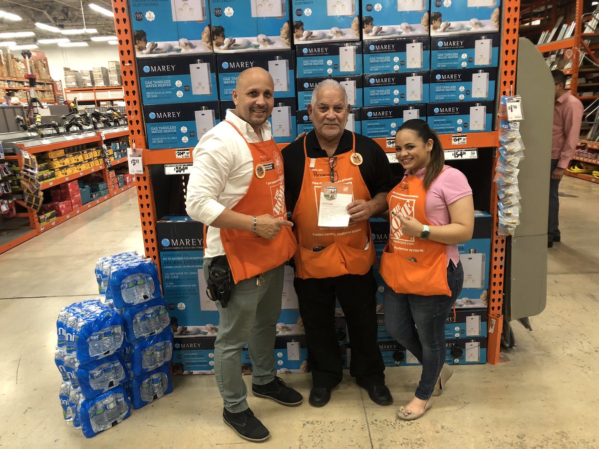 Javier Silva (@silvajavierg) on Twitter photo recognizing Erminio for his excellent service and better performance helping to achieve the metrics established for his dept.<a href="/Hector1Rosario/">Hector Rosario</a> <a href="/nannetteramire1/">Nannette Ramirez</a> recognizing Erminio for his excellent service and better performance helping to achieve the metrics established for his dept.<a href="/Hector1Rosario/">Hector Rosario</a> <a href="/nannetteramire1/">Nannette Ramirez</a>