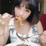 好きな人の前と？仲良いやつの前でパスタを食べる時の顔は違う!