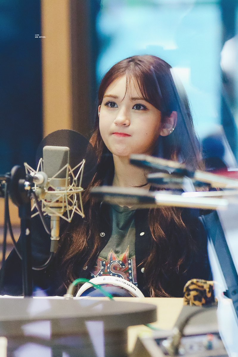 somilips0309's tweet photo. 190619 두시의데이트 
-
😗😙😚😘🥰🥰🥰

#전소미 #소미 #Somi https://t.co/qsdrb7TxlS