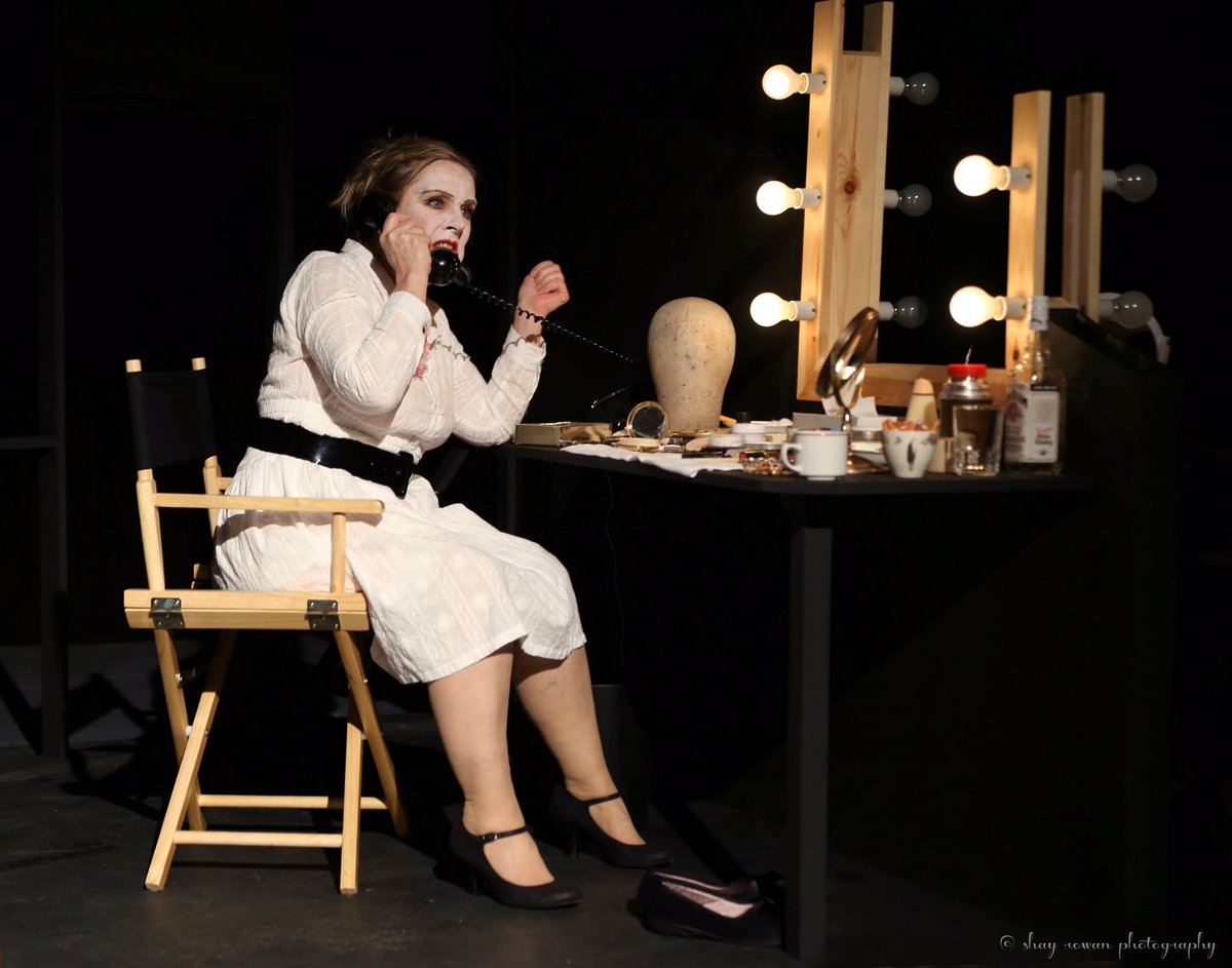 jenkins_sue's tweet photo. Heading for the penultimate performance of @bette_joan by @AntonBurge1 @KesWP @JulieED13 #whateverhappenedtobabyjane https://t.co/MMEbvrDYbZ