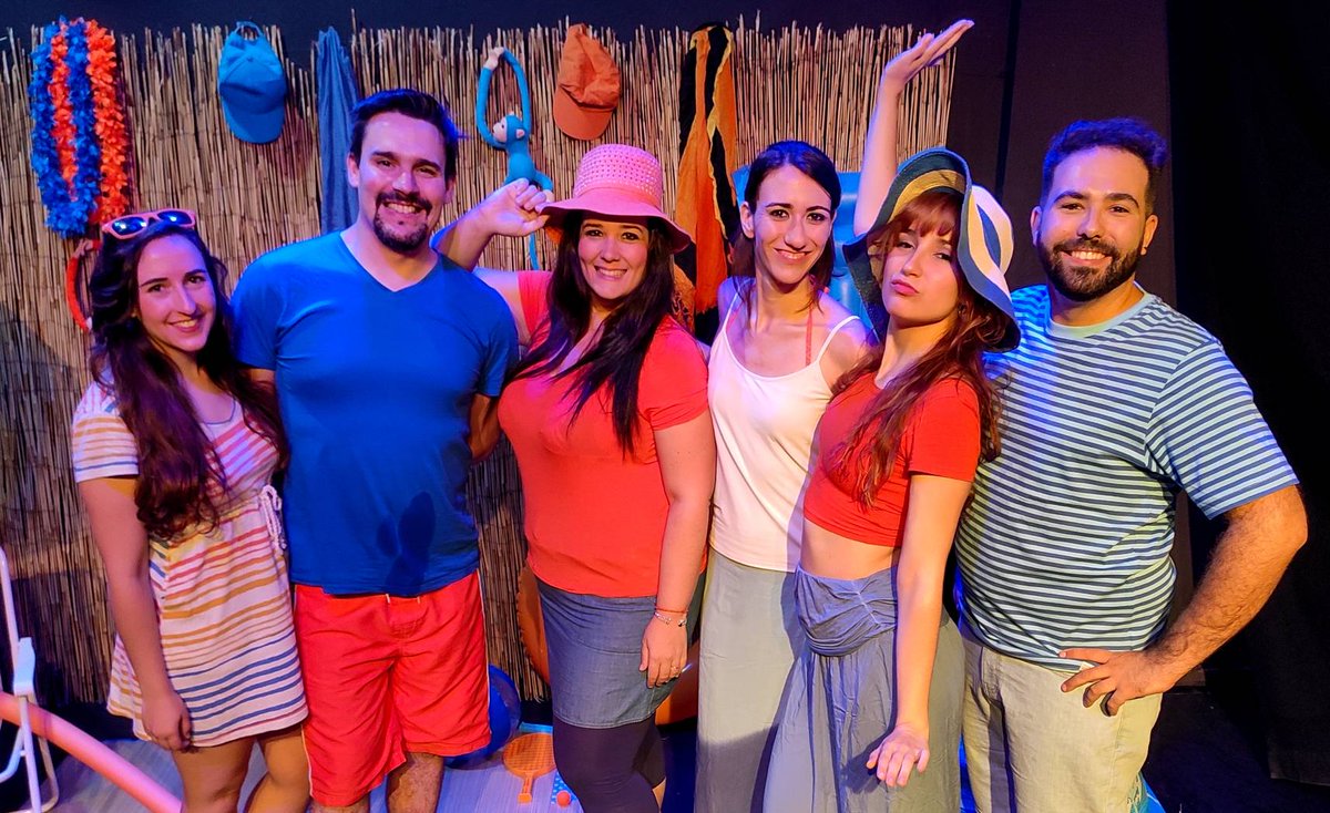 ImproVivencia's tweet photo. Nos cuenta @ireonoire que anoche lo pasó en grande en la @EscaleradeJacob con @Calamburteatro en #ImproSummer 🧡🏖️ ¡Si vais por #Madrid no os lo perdáis! 💙💃
#calamburencia #improvimbur #improenmadrid https://t.co/GfcqtMtrH4