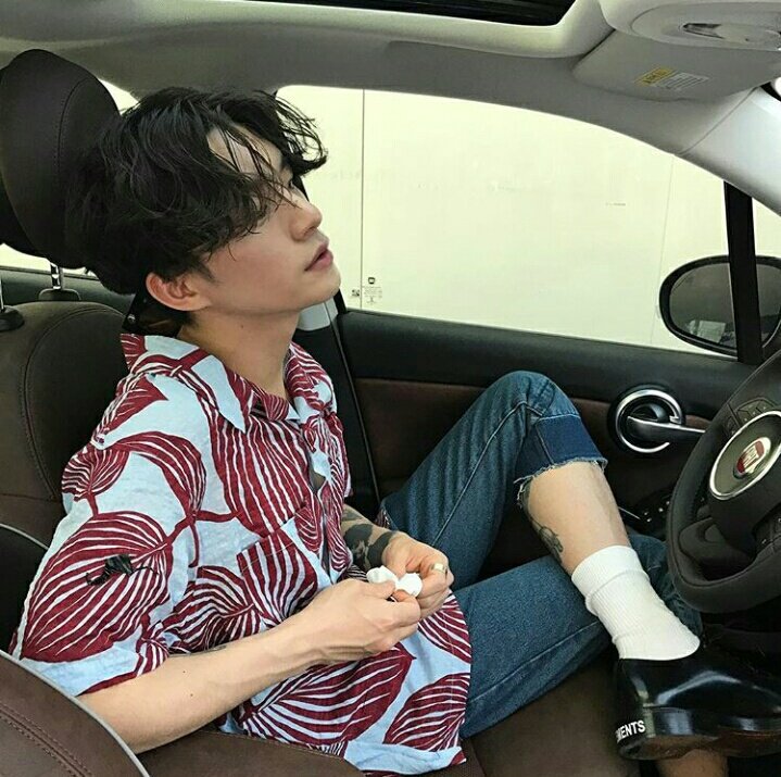 ถึงผมจะดูเหี้ย แต่ผมก้เหี้ยจริงๆนั่นแหละ 🖕 tweet media