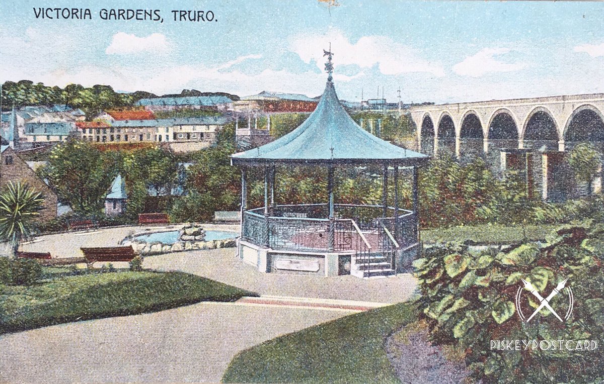 piskeypostcard's tweet photo. Thank you all very much for the presents we received on Friday. We are all very proud of them. What kind of Xmas are you having? (1908) #truro #Cornwall #vintage #postcard https://t.co/OfLXsQeiKN