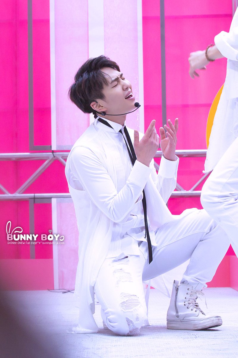 onew pics tweet media