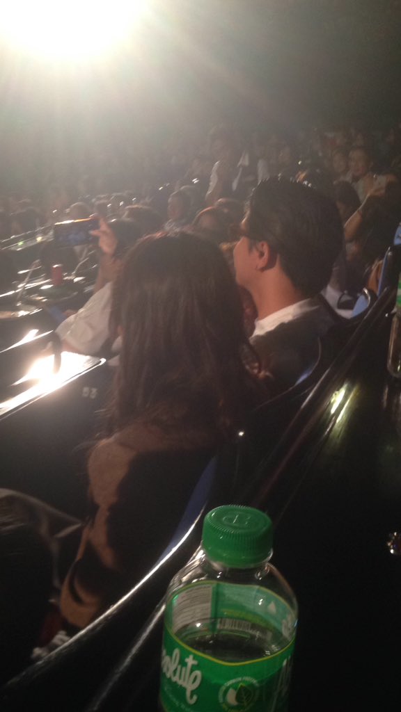 yourstrulysess's tweet photo. your queen support his king. darn! after daniel's prod tumabi na siya kay kath. yay!
#ianincolor
#danielpadilla
#kathrynbernardo https://t.co/VPZmRPN5oA