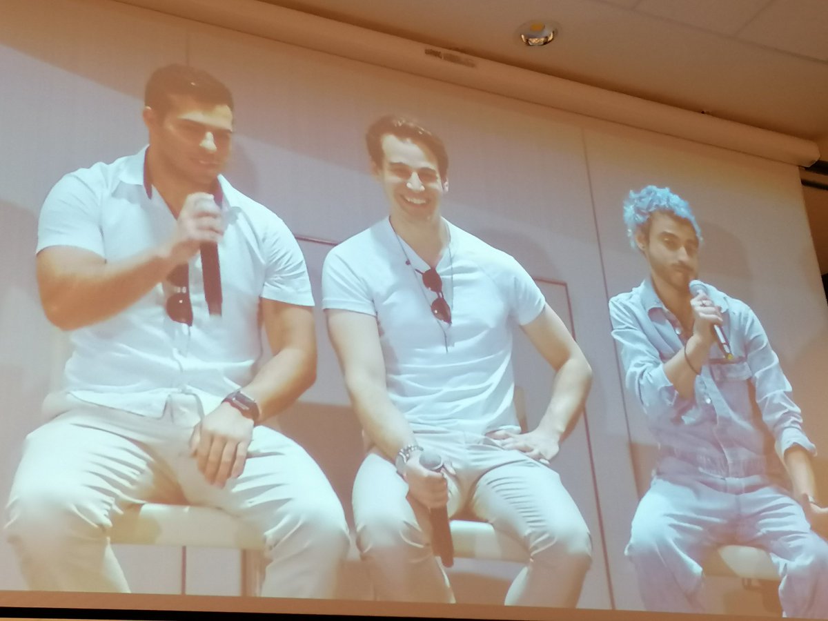 magicbanewood's tweet photo. DAY 2 💕
#ITAInstituteCon3 https://t.co/4qcmljLI4U