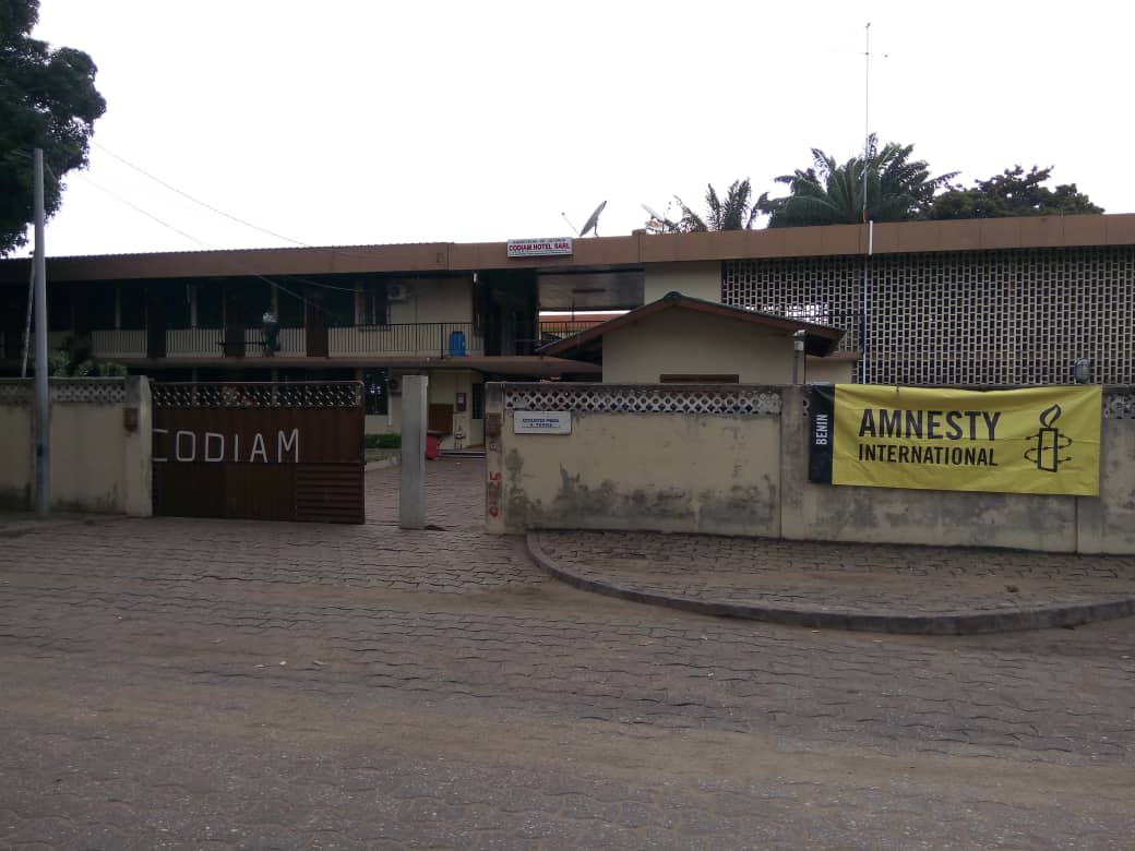 amnestybenin's tweet photo. Jour 2 de la formation des jeunes sur la formulation et l'introduction des recours devant les instances de protection des droits humains. Au menu, travaux de groupe, travaux individuels, présentation des recours
https://t.co/zkxtueB2uC
@AmnestyWARO https://t.co/B5HUoeVJCI