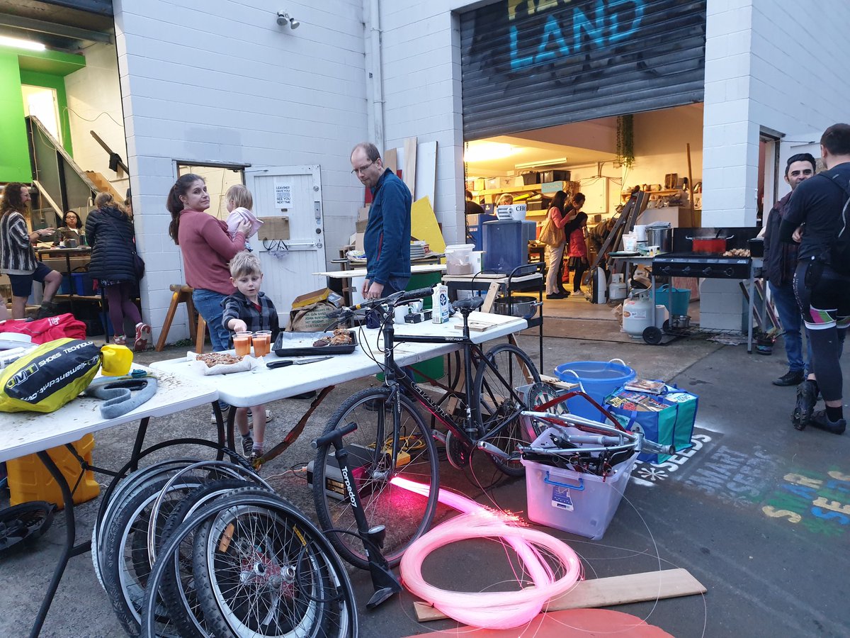 AKL_Hackspace's tweet photo. We raised over $350 !! Thanks to everyone for coming and helping! https://t.co/a1geEIQ4Yo