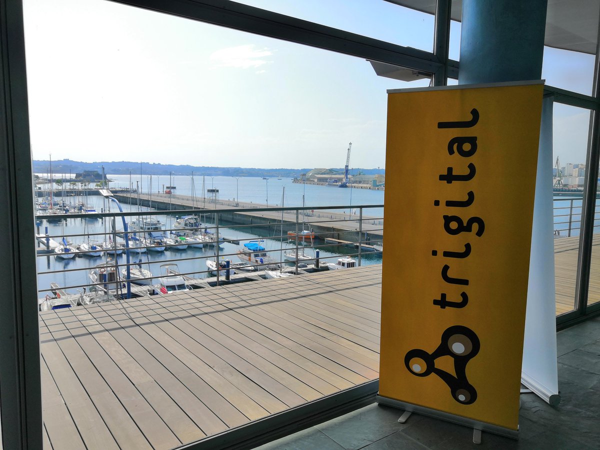 Trigital_Info's tweet photo. Buenos días desde @mundosdigitales. Aquí estamos, "sufriendo" un día más.
PD: Estad atentos, tenemos una sorpresa preparada para esta tarde...
#surpriseiscoming #arrancamos #MD2019 https://t.co/qJLhRftymU