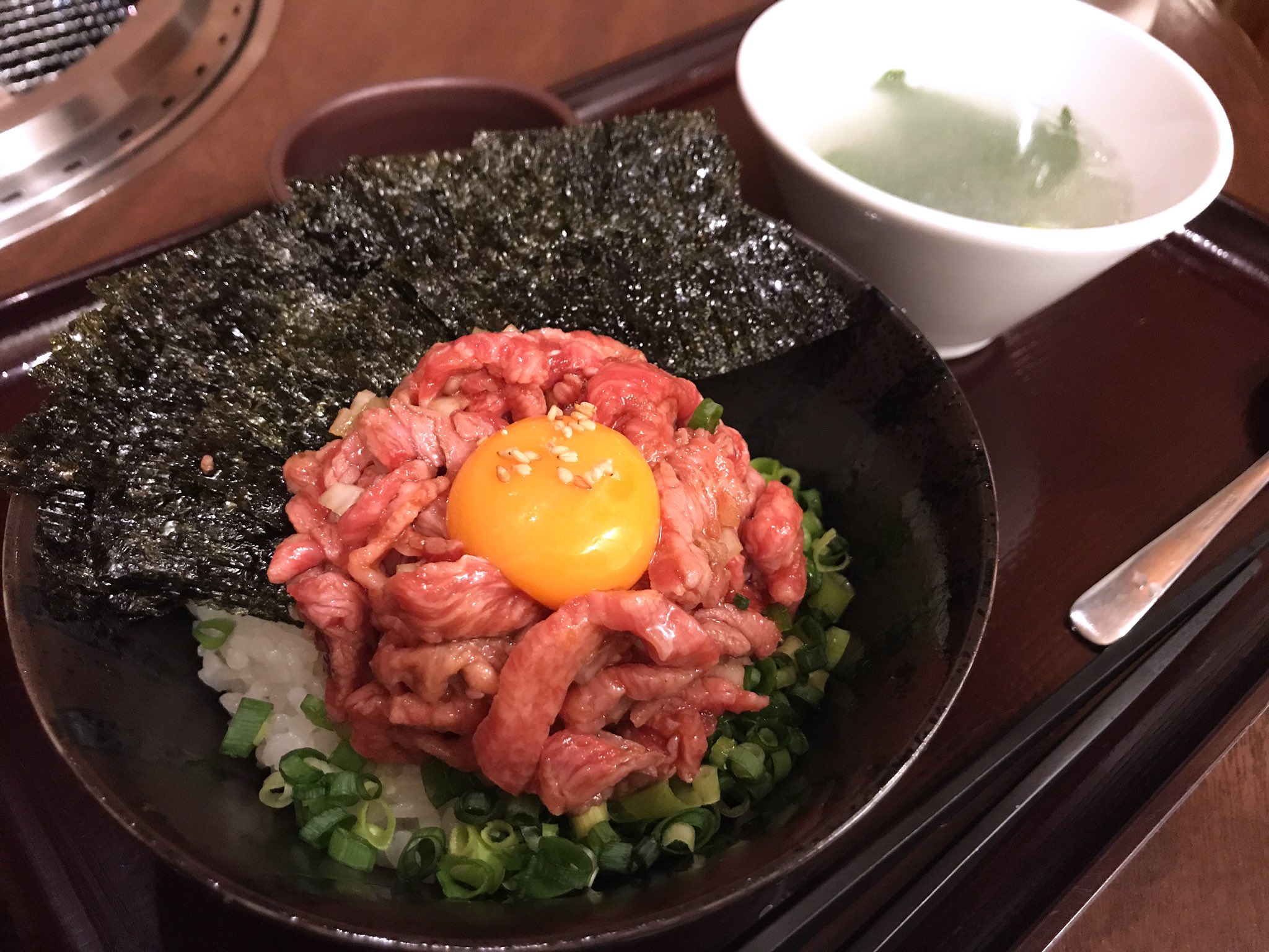 りょうくんグルメ まじでこの世の全てのお肉好きに教えてあげたいんだが立川の和 はなれには全ての人間を虜にする禁断の ローストビーフ丼がある これがユッケ味で超絶美味いからぜひ全国のお肉好き お肉を愛する者たち りょうくんグルメ まじでこの世の全てのお肉好きに教えてあげたいんだが立川の和 はなれには全ての人間を虜にする禁断の ローストビーフ丼がある これがユッケ味で超絶美味いからぜひ全国のお肉好き お肉を愛する者たち