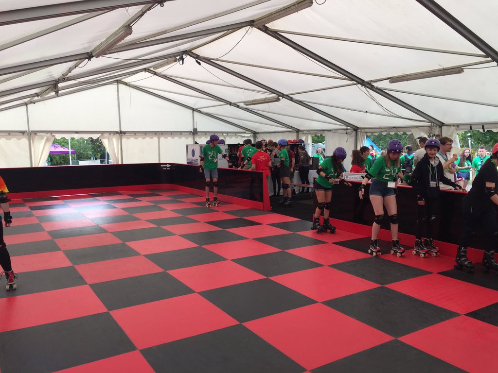 SSAGO_UK's tweet photo. We’re at @gilwell24 running the SSAGO Bar and Roller Disco! ✨ 🤩 🕺🏻💃🏼✨

If you’re here come say hi, grab a drink and listen to our awesome 24 nonstop playlists! 

#SSAGOSupports https://t.co/qrEOyQJGf8