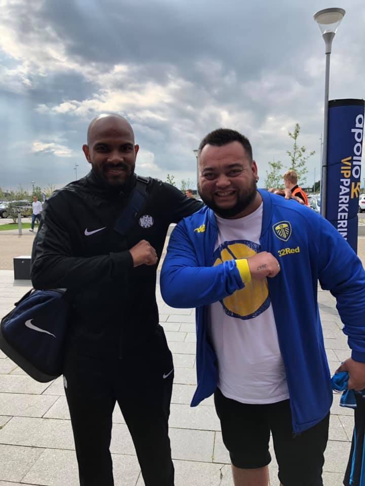 BergenWhites's tweet photo. #AustintheBeast say hi from Danmark #leedssalute #mot #lufc Credit: Lars Nygård #familyontour https://t.co/7UBIddqn3l