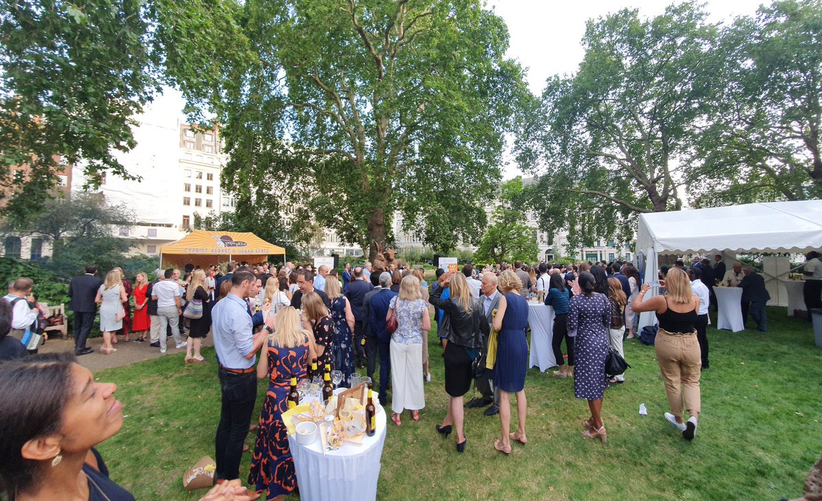 ssubaskar's tweet photo. #SummerParty and farewell to @eevriviades at #StJamesSquare #CyprusVibes #CyprusinUK #BlueCharter https://t.co/mNUmg1UN83